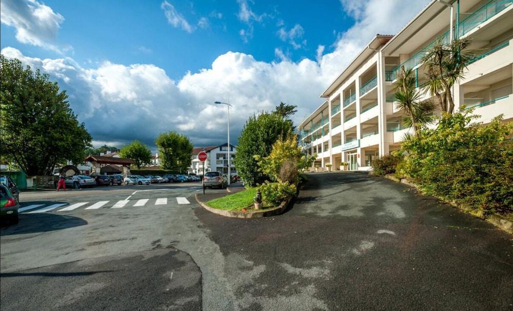 Residence Hoteliere Du Golf Ciboure Buitenkant foto