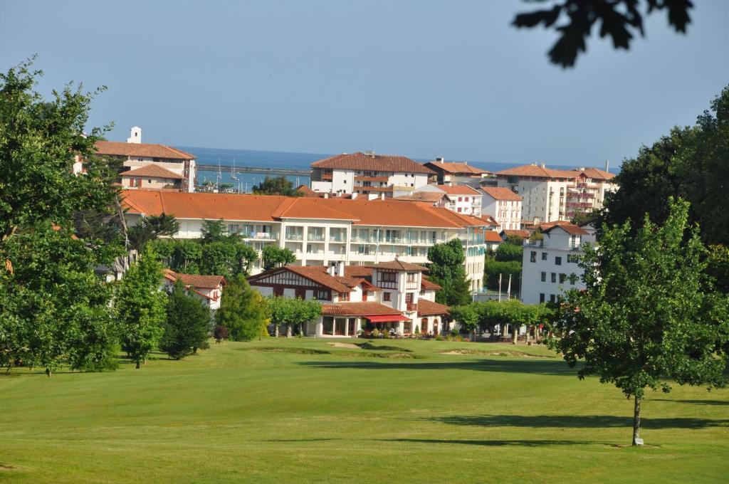 Residence Hoteliere Du Golf Ciboure Buitenkant foto